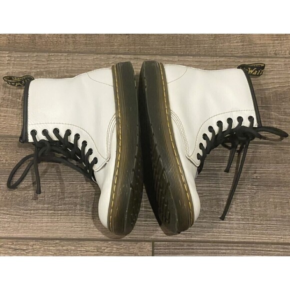 Dr. Martens Kids White Boots with Black Laces - Picture 9 of 14